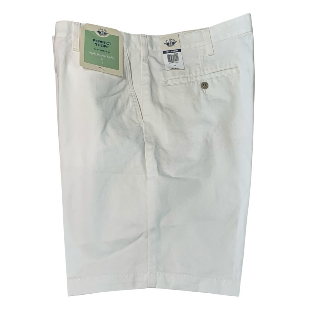 DOCKERS Perfect Short w/ 10.5in Inseam in Cream Sz 42
